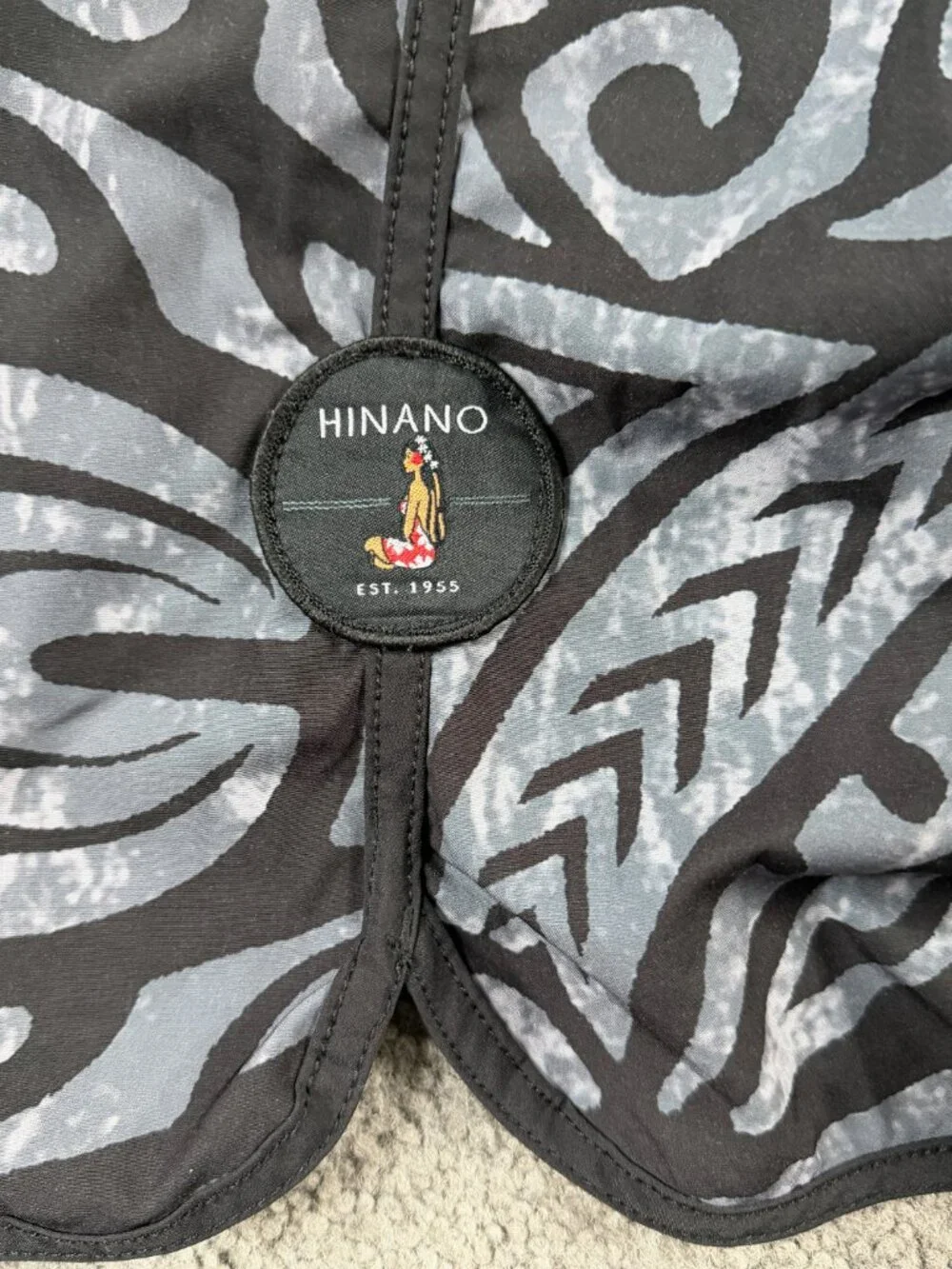 RARE Hinano 1955 Collection Tahiti Board Shorts -Men's Sz. 40- Black/White - EUC
